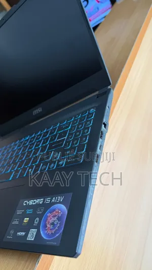 Nouveau Ordinateur portable MSI Cyborg 15 32GB Intel Core i7 SSD 512GB