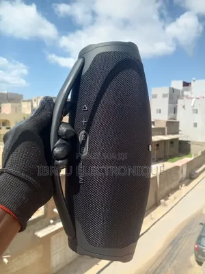Boom BOX 3 , Générique Très Puissant