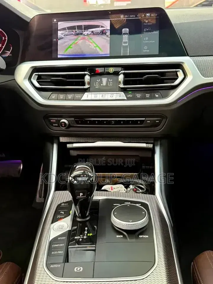 BMW 330i 2020 Bleu