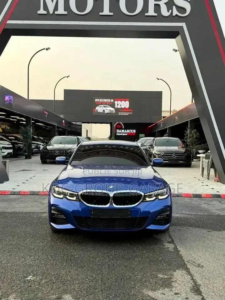 BMW 330i 2020 Bleu