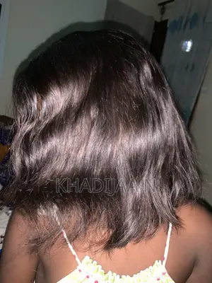 Perruque Carré Long 10 Pouces Cheveux Humains - Lace Closure