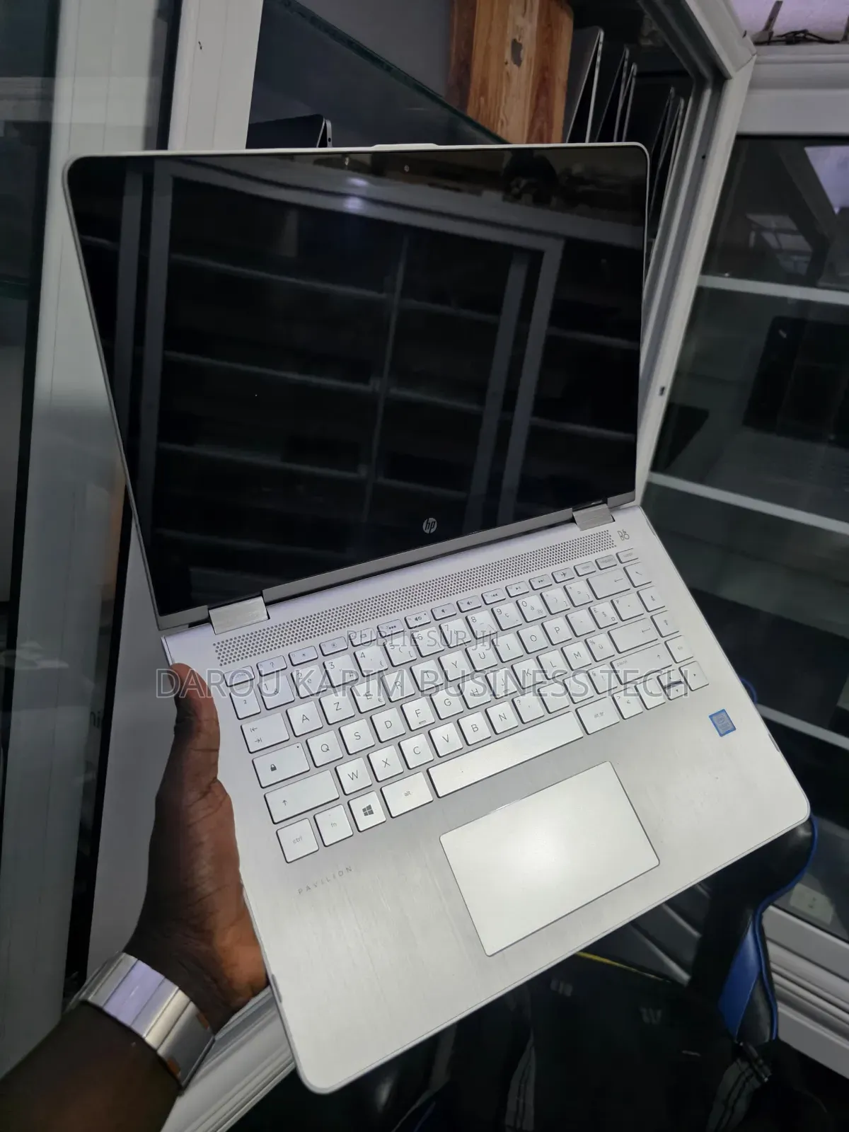 Nouveau HP Pavilion x360 13 8GB Intel Core i7 SSD 256GB