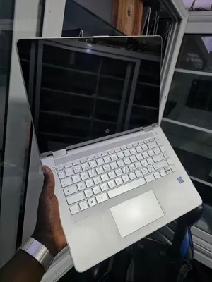 Nouveau HP Pavilion x360 13 8GB Intel Core i7 SSD 256GB