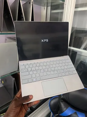 Nouveau Ordinateur portable Dell XPS 13 16GB Intel Core i7 SSD 512GB