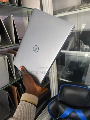 Nouveau Ordinateur portable Dell XPS 13 16GB Intel Core i7 SSD 512GB