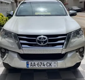 Toyota Fortuner 2020 Blanc