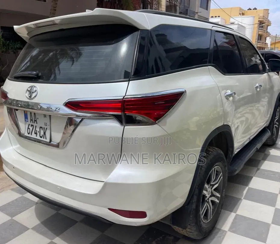 Toyota Fortuner 2020 Blanc