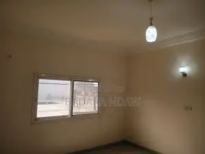 2chbre Appartement dans (Proche Ipres Keur à Louer