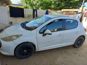 Peugeot 207 2012 Blanc