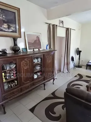 3chbre Villa dans Gran Mbour, Thiès Sud à Vendre