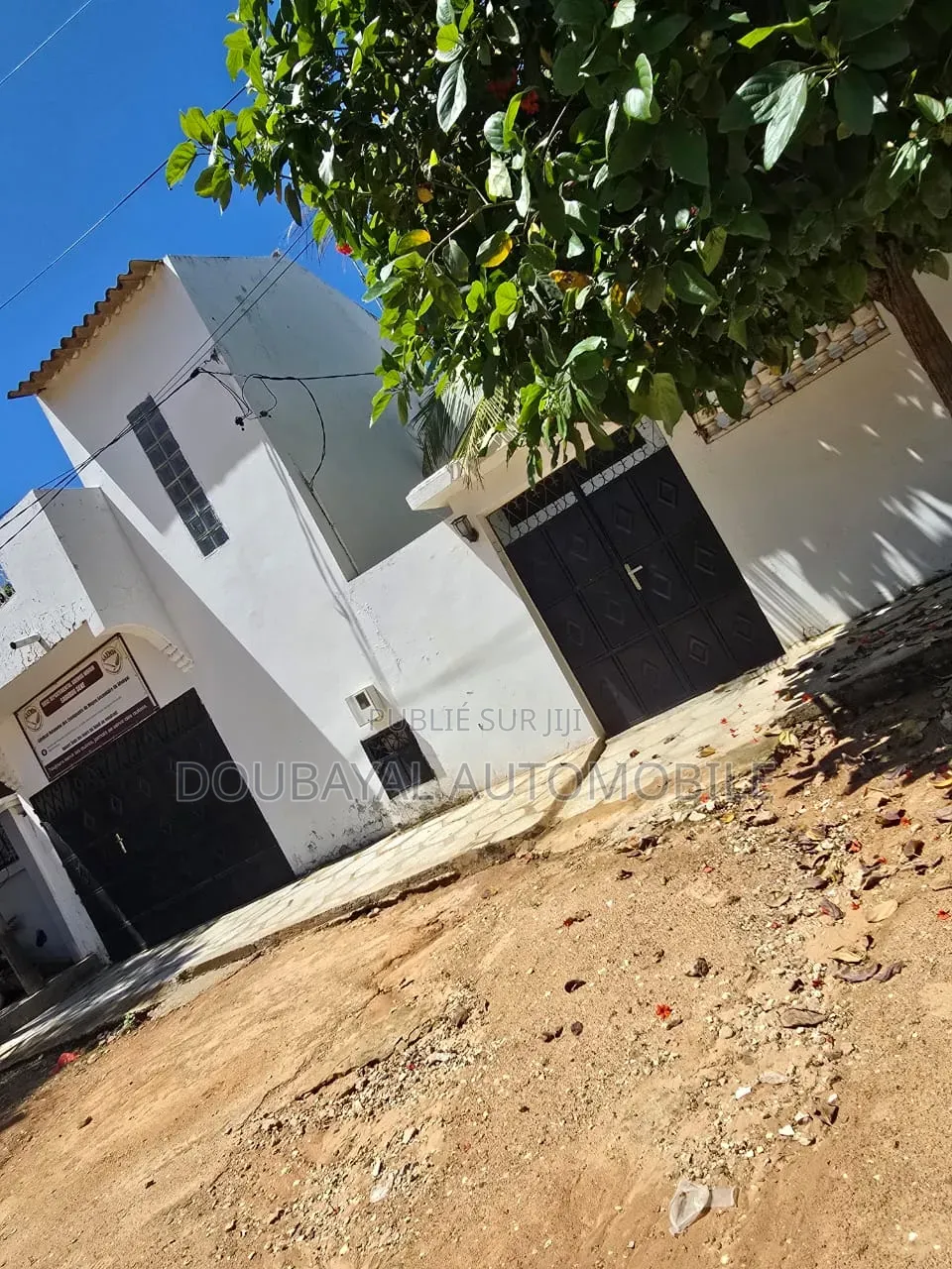 3chbre Villa dans Gran Mbour, Thiès Sud à Vendre