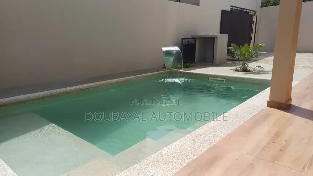 4chbre Villa dans Somone, Thiès Sud à Vendre