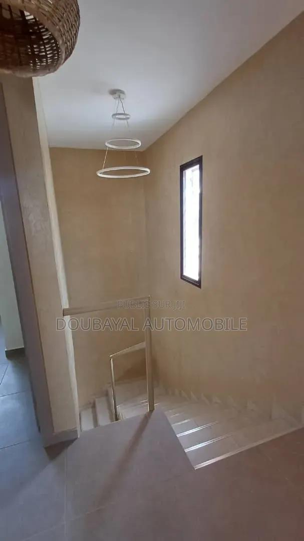 4chbre Villa dans Somone, Thiès Sud à Vendre