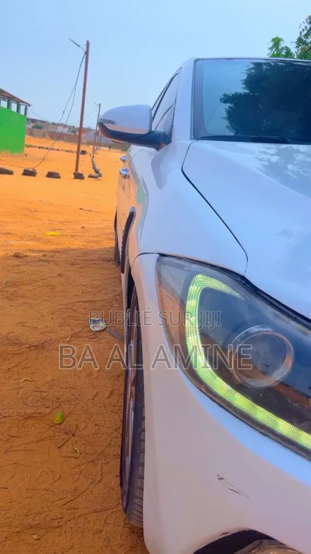 Hyundai Elantra 2018 Blanc