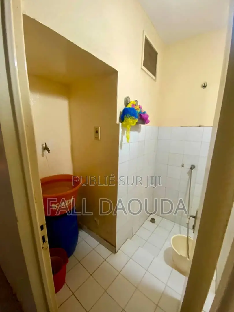 2chbre Appartement dans Fall, Ouakam à Vendre