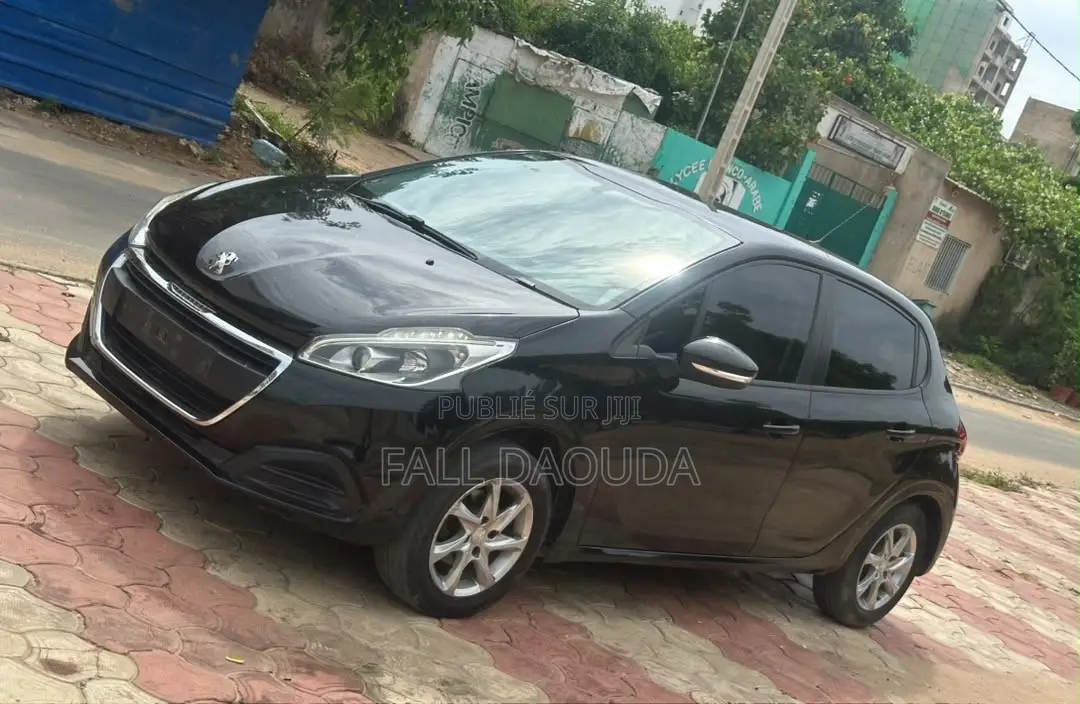 Peugeot 208 2016 Noir