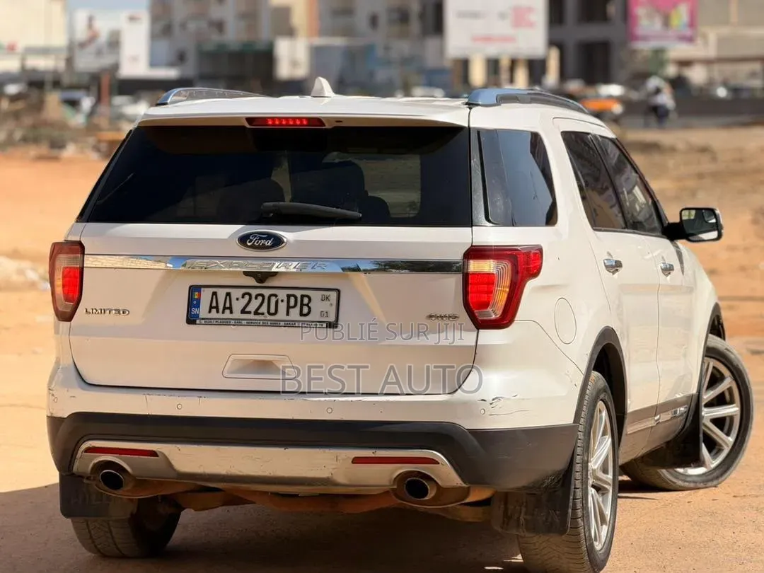 Ford Explorer 2018 Blanc
