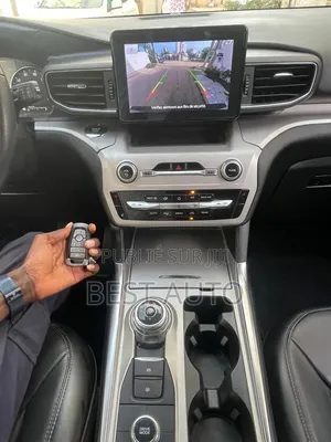 Ford Explorer 2023 Gris