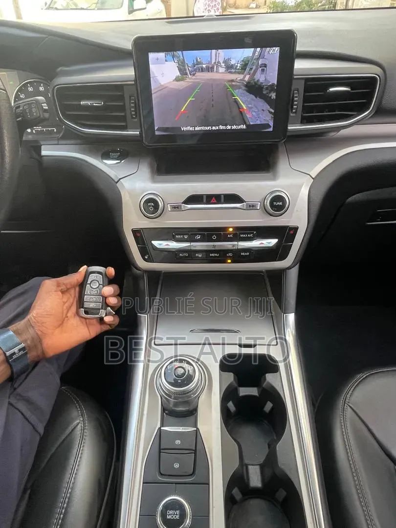 Ford Explorer 2023 Gris