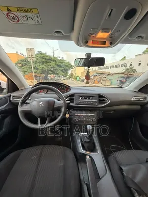 Peugeot 308 2018 Blanc