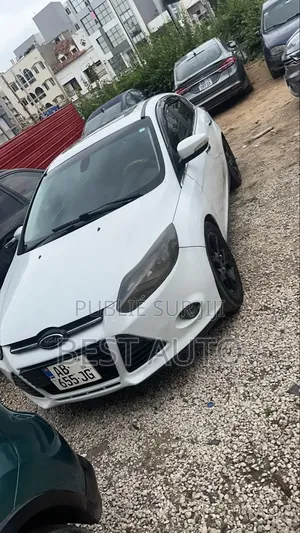 Ford Focus 2014 Blanc