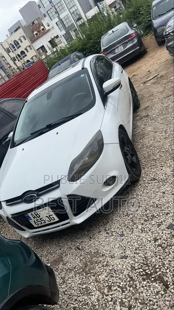 Ford Focus 2014 Blanc
