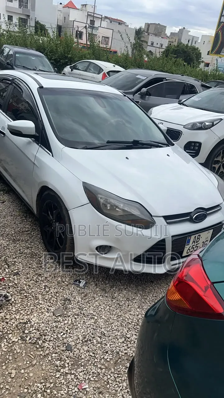 Ford Focus 2014 Blanc