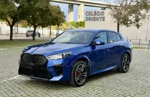 BMW iX 2024 Bleu