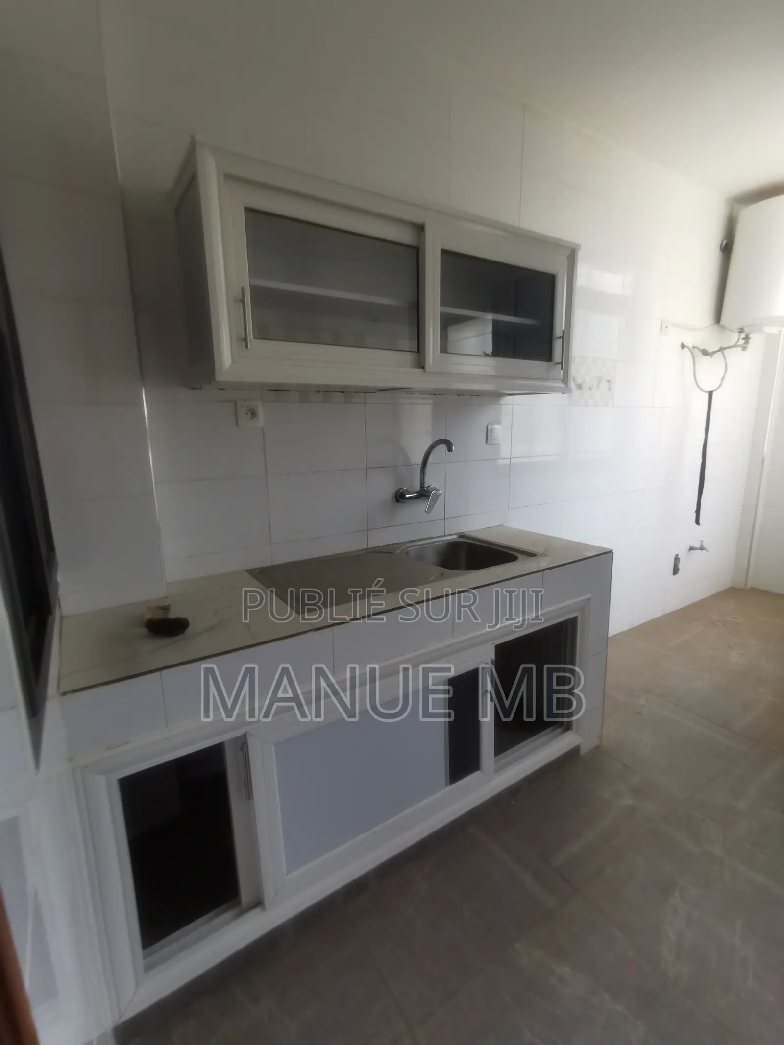 2chbre Appartement dans Patricia, Fann-Point E-Amitié à Louer