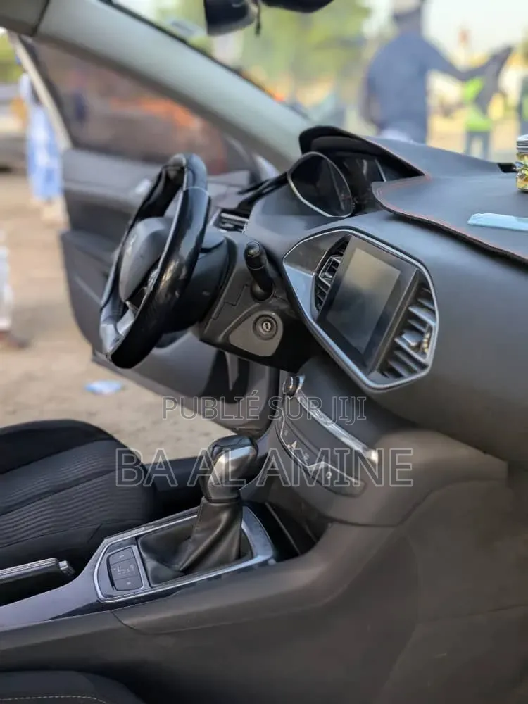 Peugeot 308 2016 Gris