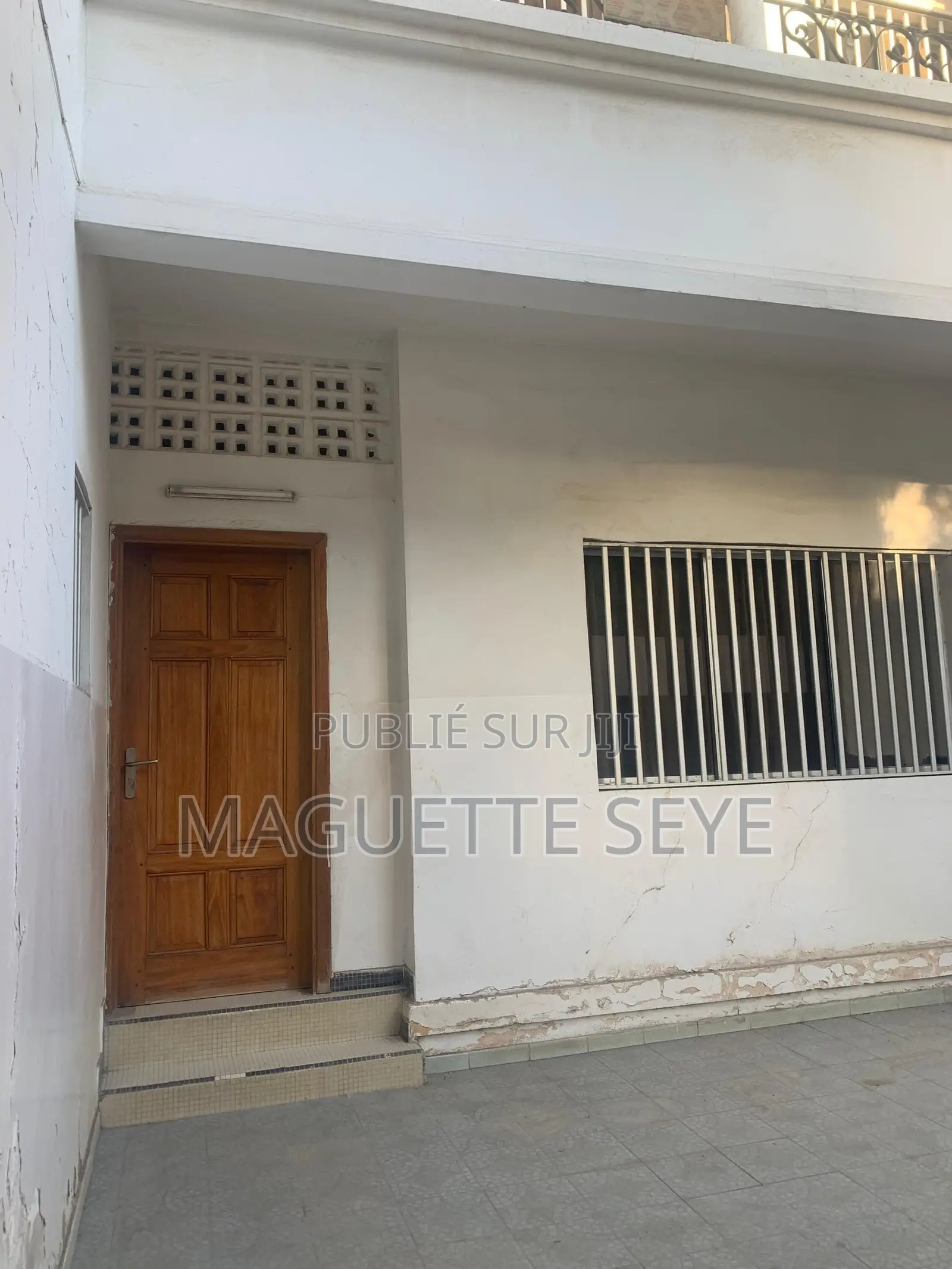 6chbre Maison dans Magui Immo, Biscuiterie à Vendre