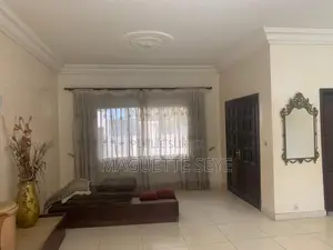 6chbre Maison dans Magui Immo, Biscuiterie à Vendre