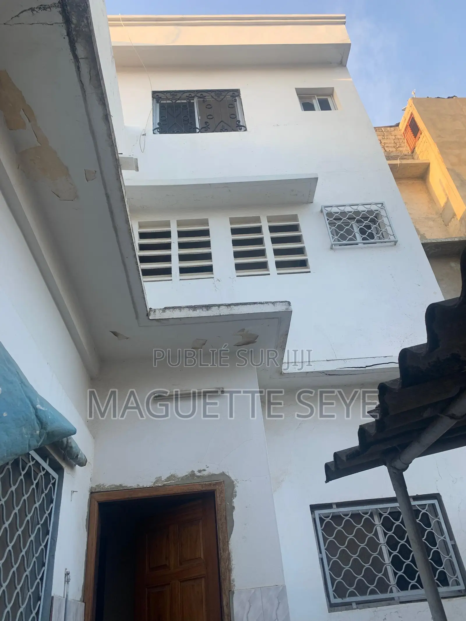 6chbre Maison dans Magui Immo, Biscuiterie à Vendre