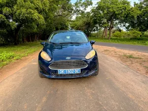 Ford Fiesta 2016 Bleu
