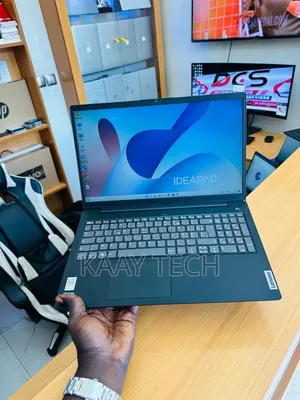 Nouveau Ordinateur portable Lenovo V15-IIL 4GB Intel SSD 256GB