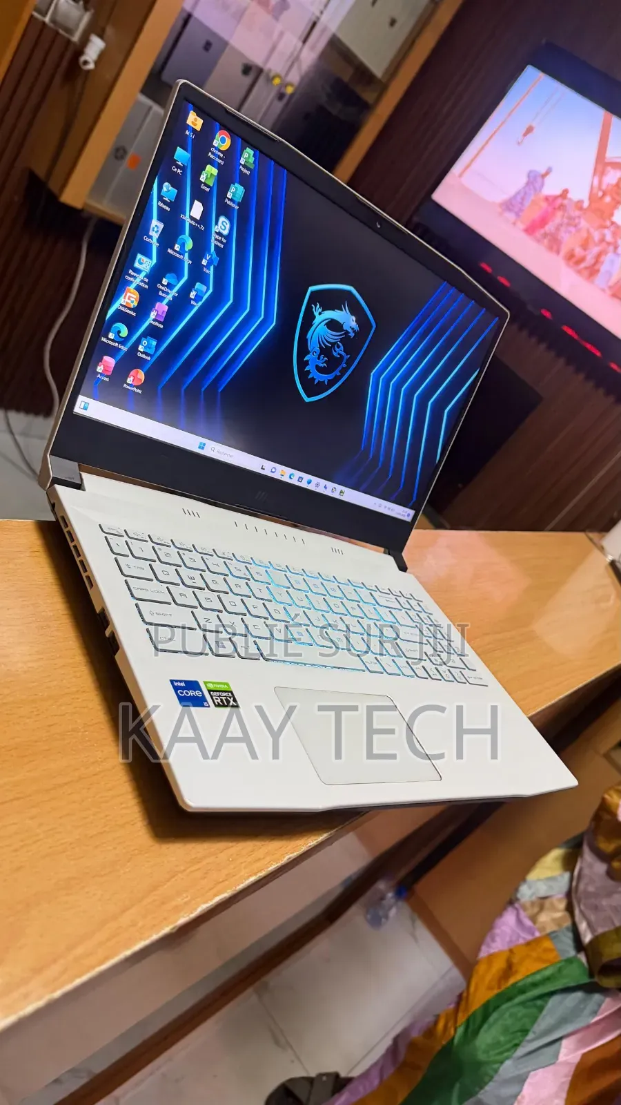 Nouveau Ordinateur portable MSI Katana 15 16GB Intel Core i7 SSD 512GB