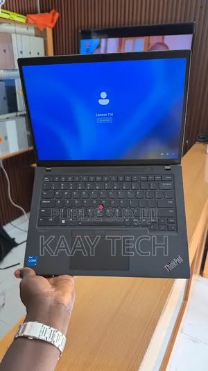 Nouveau Lenovo ThinkPad T14 G4 16GB Intel Core i5 SSD 512GB