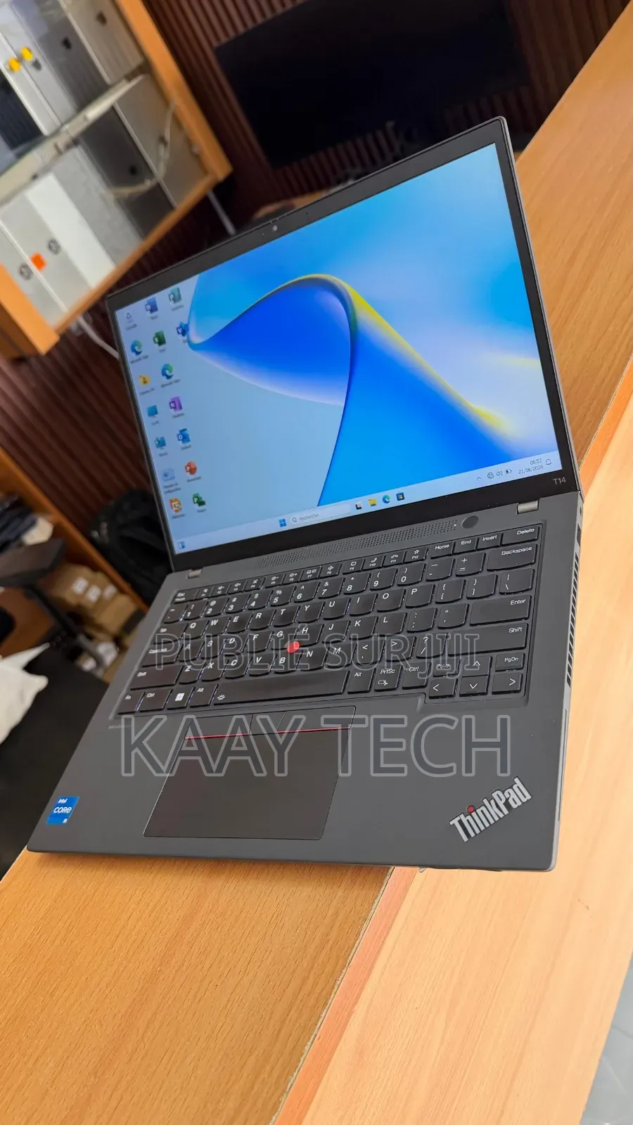 Nouveau Lenovo ThinkPad T14 G4 16GB Intel Core i5 SSD 512GB