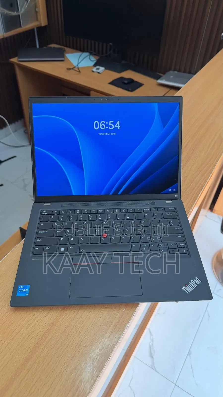 Nouveau Lenovo ThinkPad T14 G4 16GB Intel Core i5 SSD 512GB