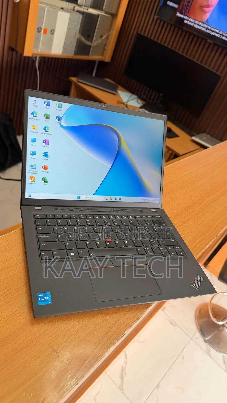 Nouveau Lenovo ThinkPad T14 G4 16GB Intel Core i5 SSD 512GB