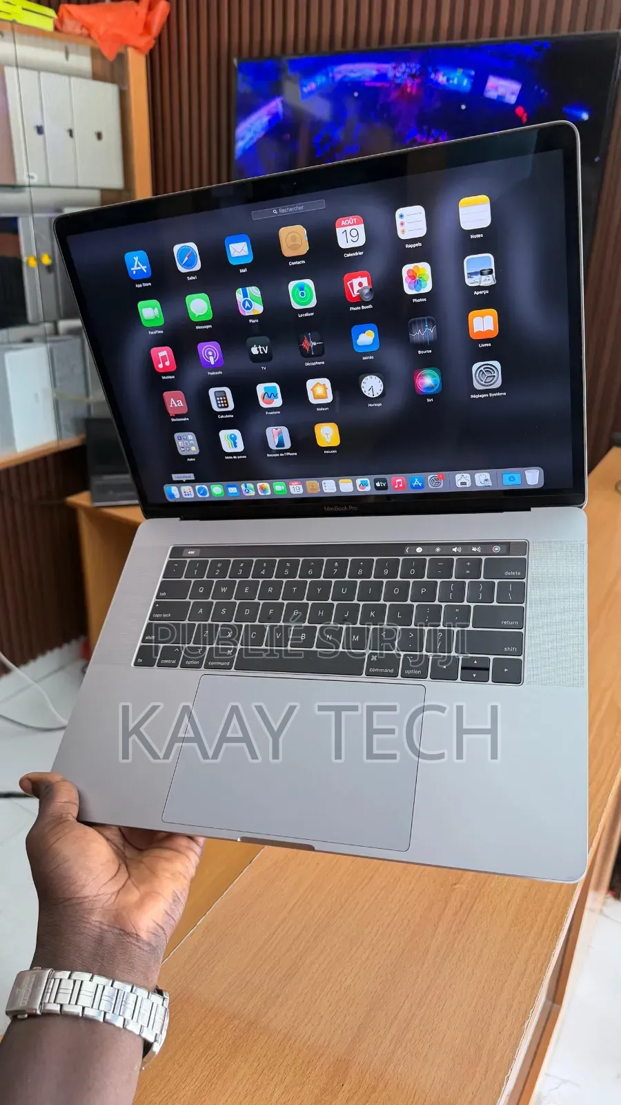 Ordinateur portable Apple MacBook Pro 2018 32GB Intel Core i7 SSD 256GB