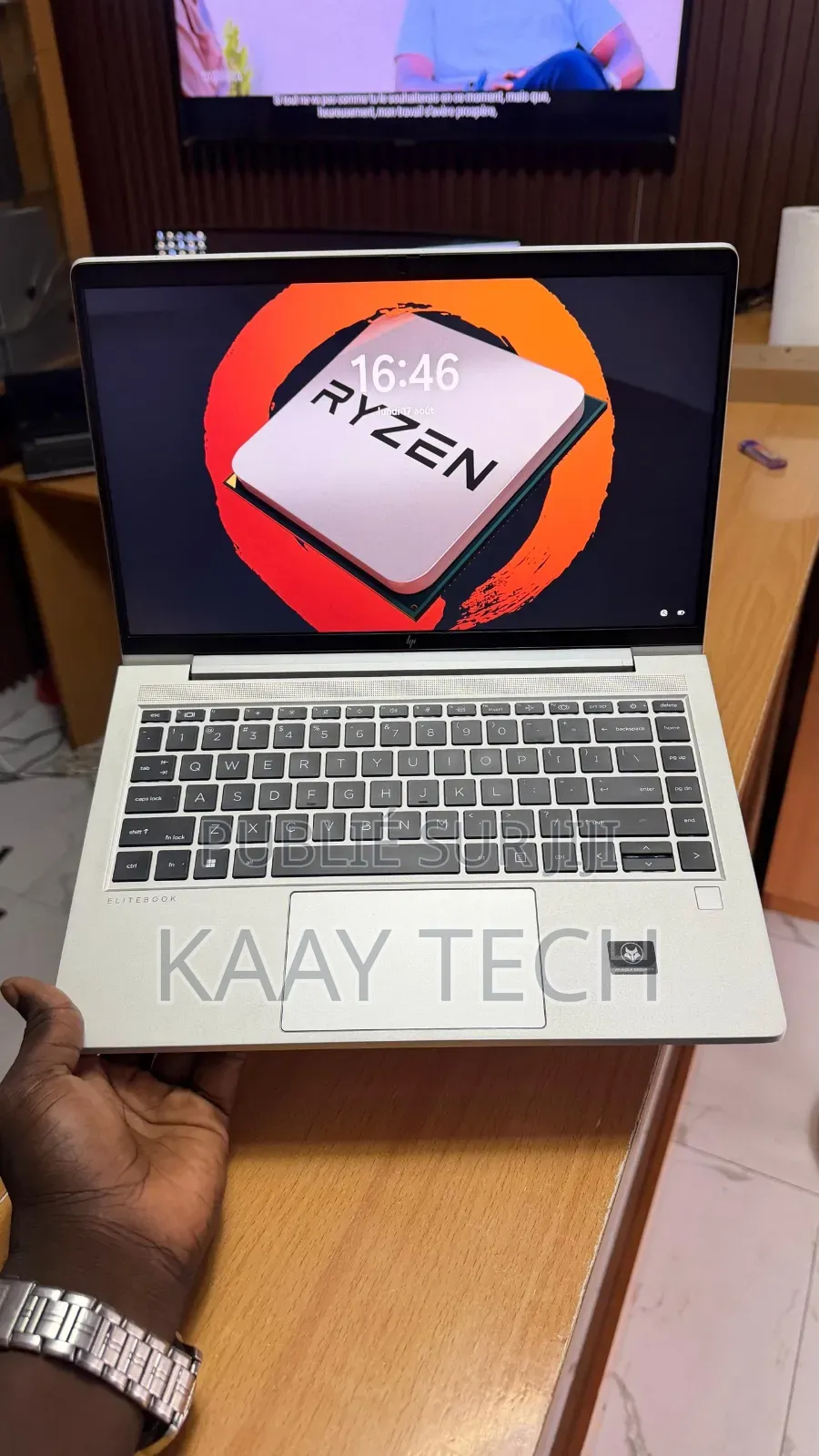 Nouveau HP EliteBook 645 G9 16GB AMD Ryzen 5 SSD 512GB