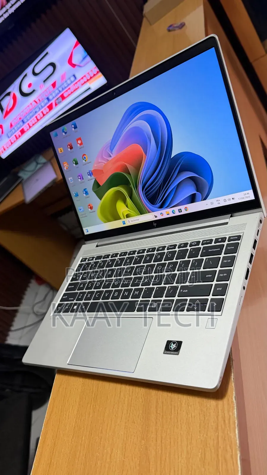 Nouveau HP EliteBook 645 G9 16GB AMD Ryzen 5 SSD 512GB