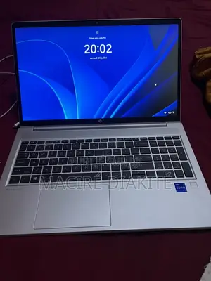 Ordinateur portable HP ProBook 450 G8 16GB Intel Core i7 SSD 500GB