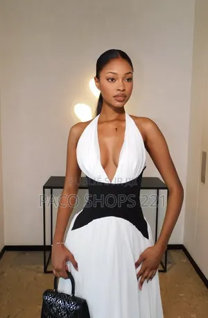 Robe Longue De Soirée Chic Et Élégante – Blanche Et Noire