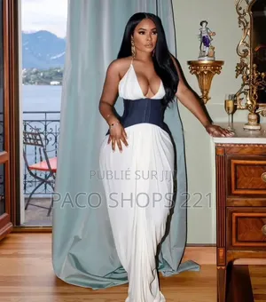 Robe Longue De Soirée Chic Et Élégante – Blanche Et Noire