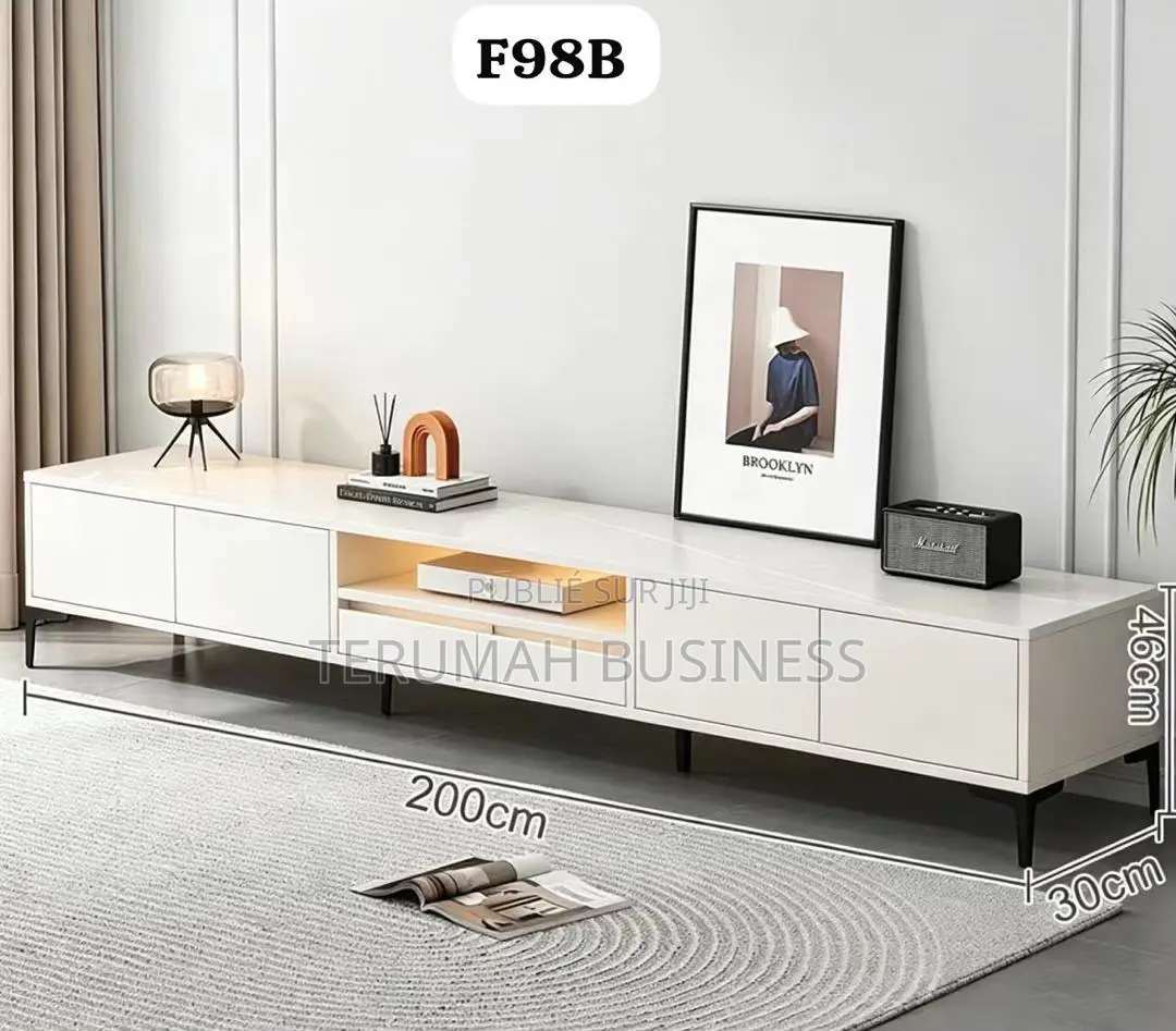 Table TV Chic Et Pratique