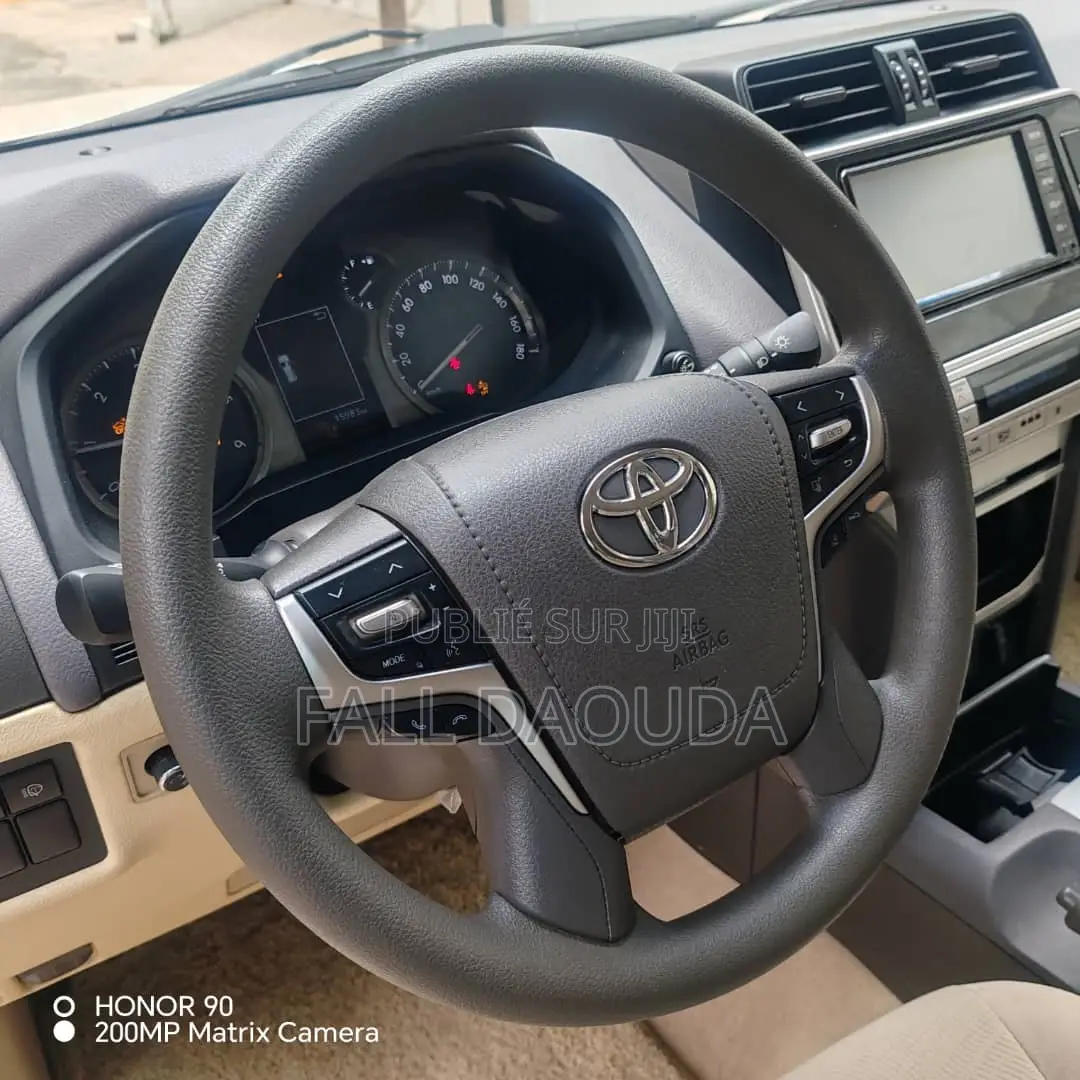 Toyota Land Cruiser Prado 2022 Blanc