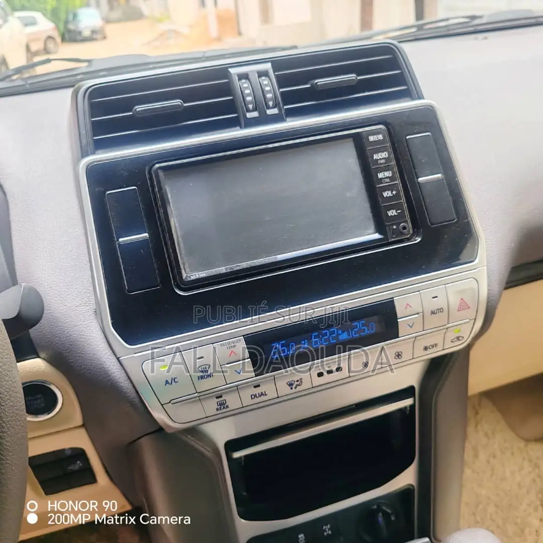Toyota Land Cruiser Prado 2022 Blanc