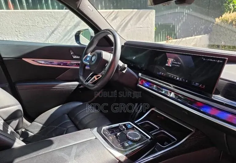 BMW i7 2023 Gris